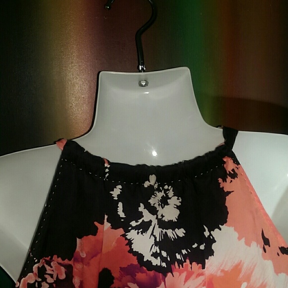 Elie Tahari Sleeveless Blouse - Picture 6 of 7
